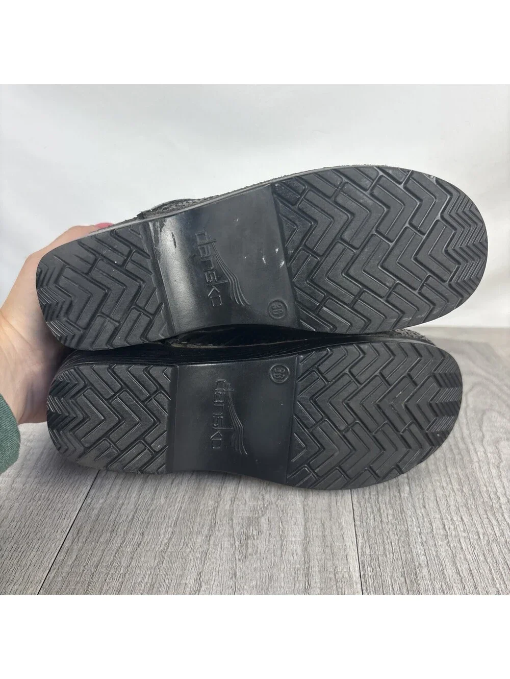 Dansko pre owned